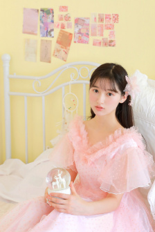 小早川伶子